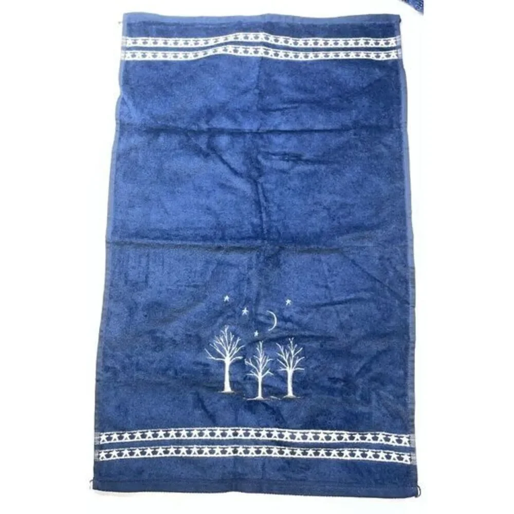 Vtg. Santens Christmas‎ Embroidered Silver Tree Blue Towel NWT 16x26